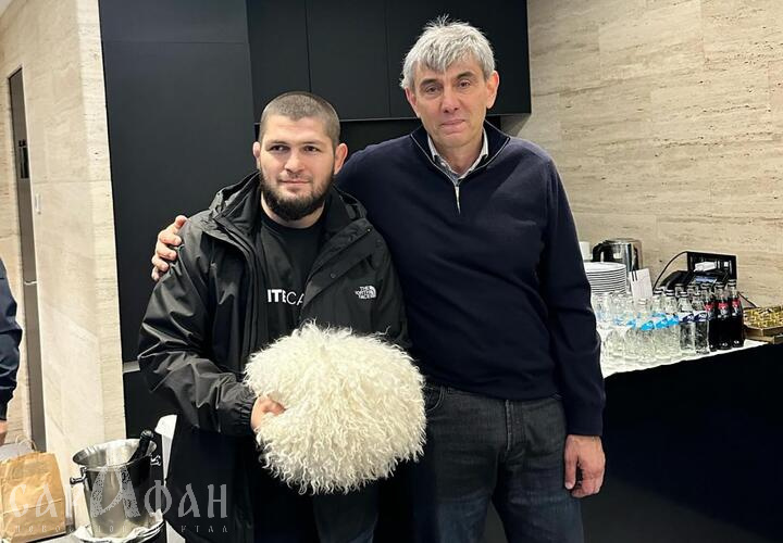 Хабиб Нурмагомедов опубликовал фото с Сергеем Галицким после победного матча «Краснодара»