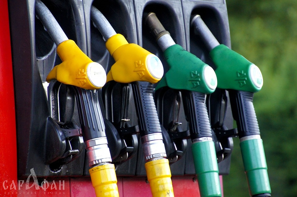 Нефтяники больше не хотят сдерживать рост цен на бензин