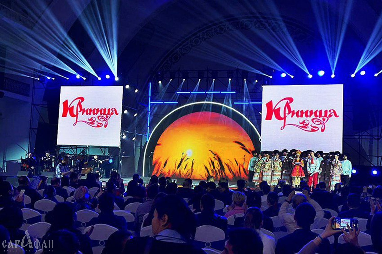 Кубанский казачий ансамбль выступил в Китае на празднике Масленицы 