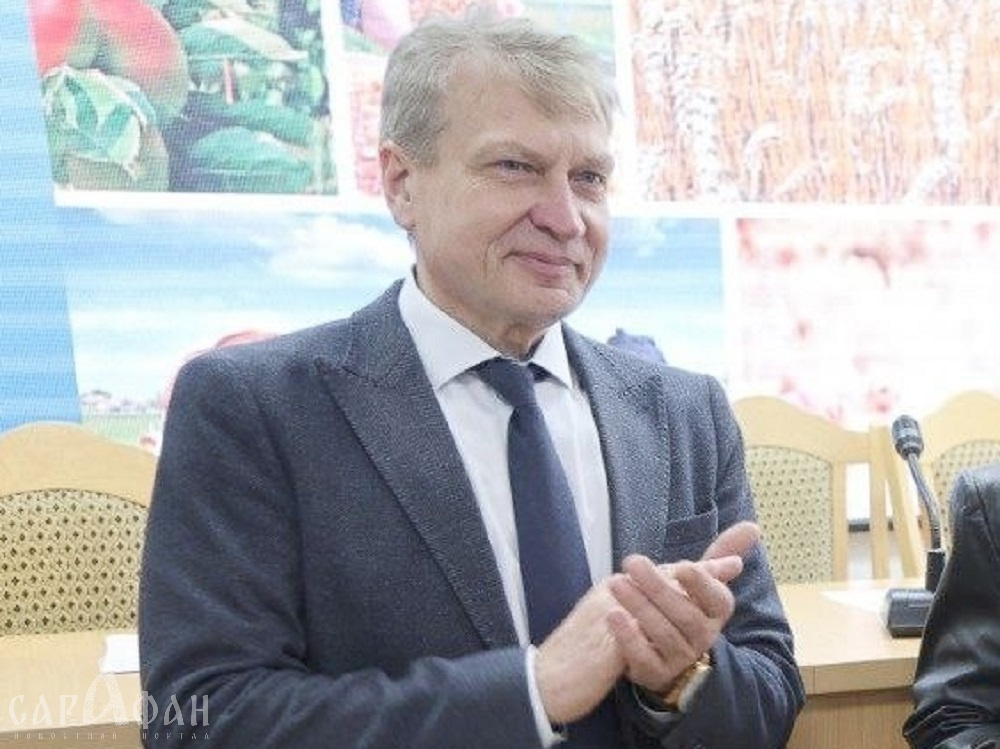 Силовики нагрянули с обыском в кабинет главы Отрадненского района Кубани Андрея Волненко