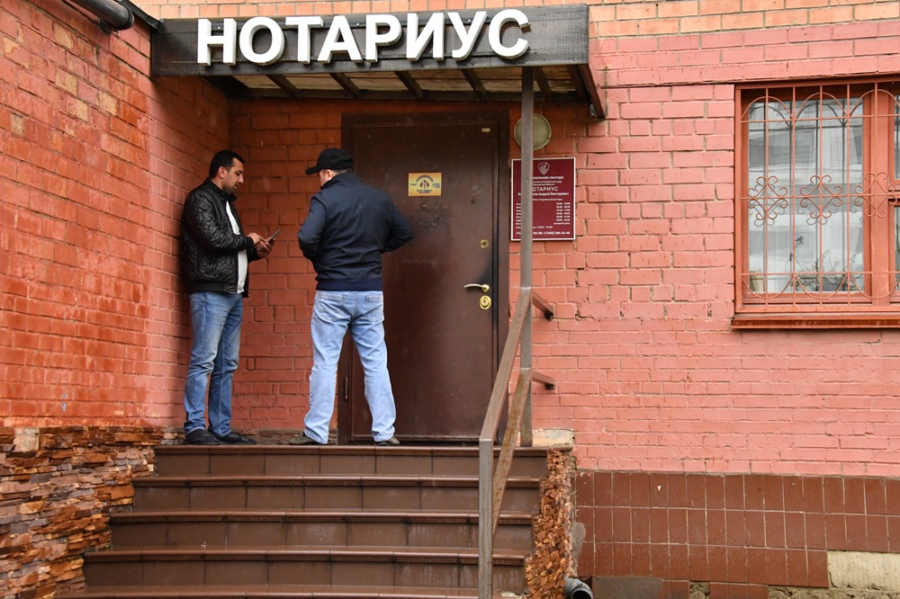 Рубен Татулян и Виген Саркисян сделали все, чтобы их человек возглавил Нотариальную палату Кубани