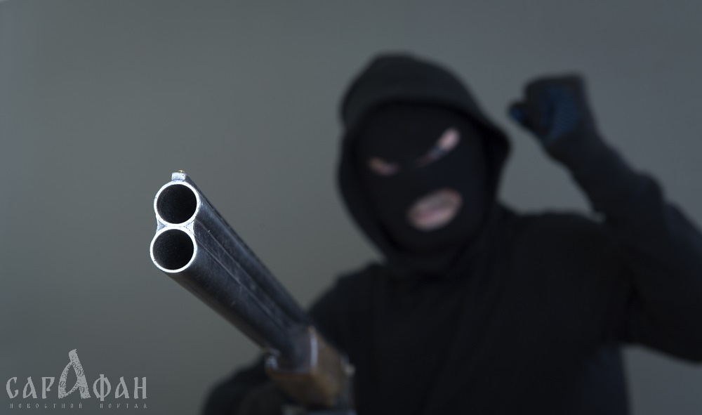 В Новороссийске пьяный мужчина расстрелял соседей из дробовика