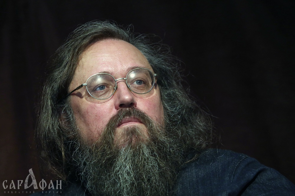 «Или тюрьма, или психушка»: изгнанный из РПЦ иноагент Кураев накаркал себе печальную судьбу