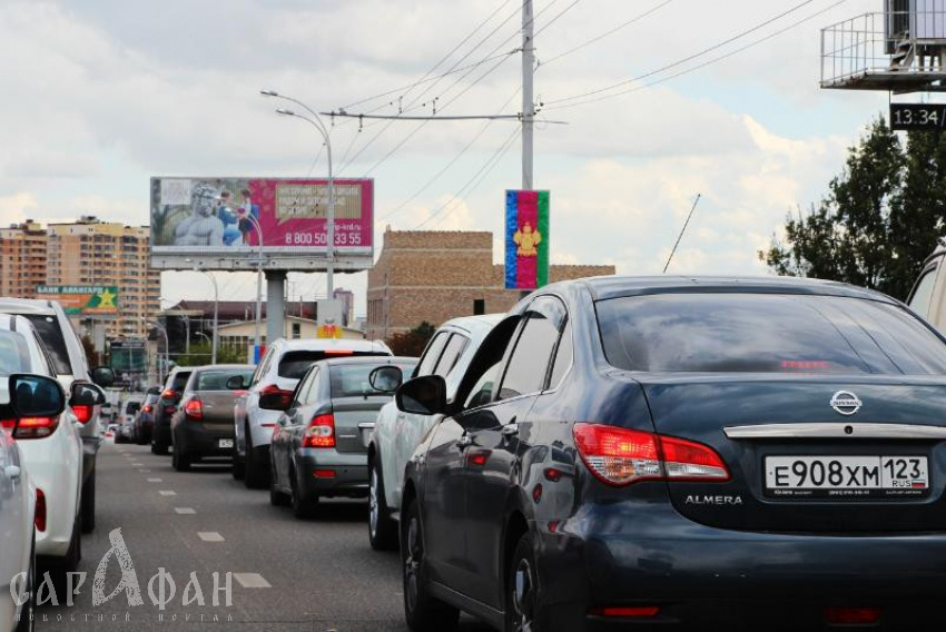 В Краснодаре 8 марта с самого утра пробки в 10 баллов