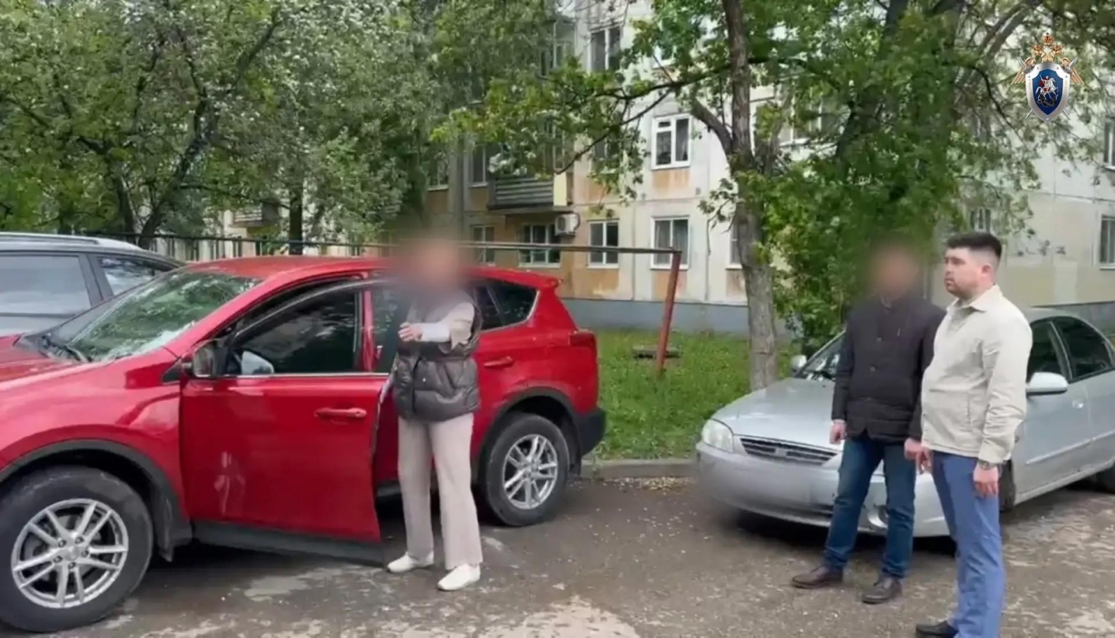 В женском парике и с темными мыслями: пожираемый ревностью иностранец разыграл целый спектакль с переодеваниями и маскировкой, чтобы разделаться с бывшей