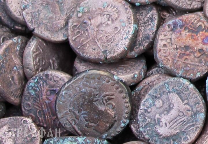 На Тамани археологи обнаружили монеты IV века
