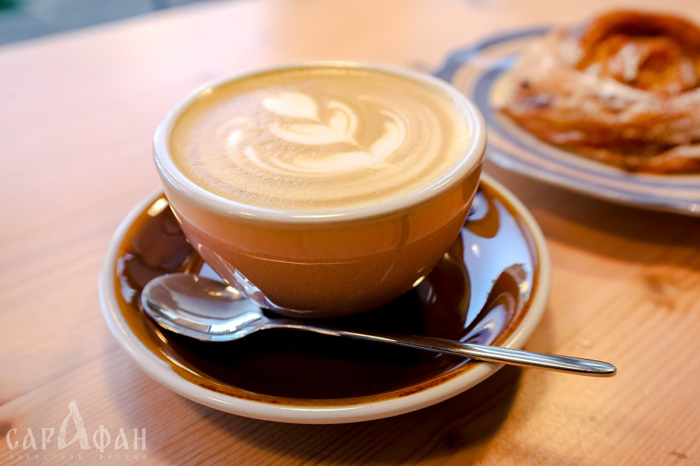 Четыре чашки кофе в день снизят риск смерти