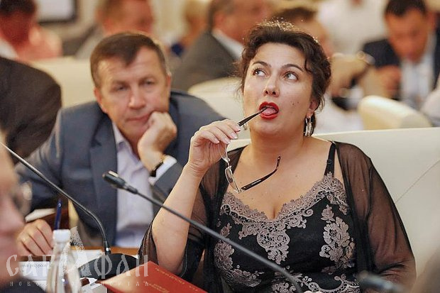 Экс-министр Крыма, осужденная на 10 лет за взятку, просит отправить ее на СВО