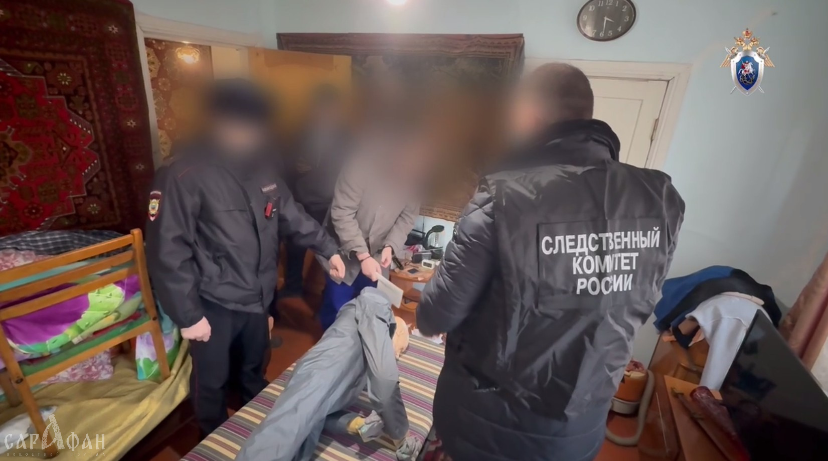 «Вот сначала один удар…»: мужчина из Адыгеи рассказал и показал, как рубил мать тесаком по голове, останавливаясь на «перерыв»