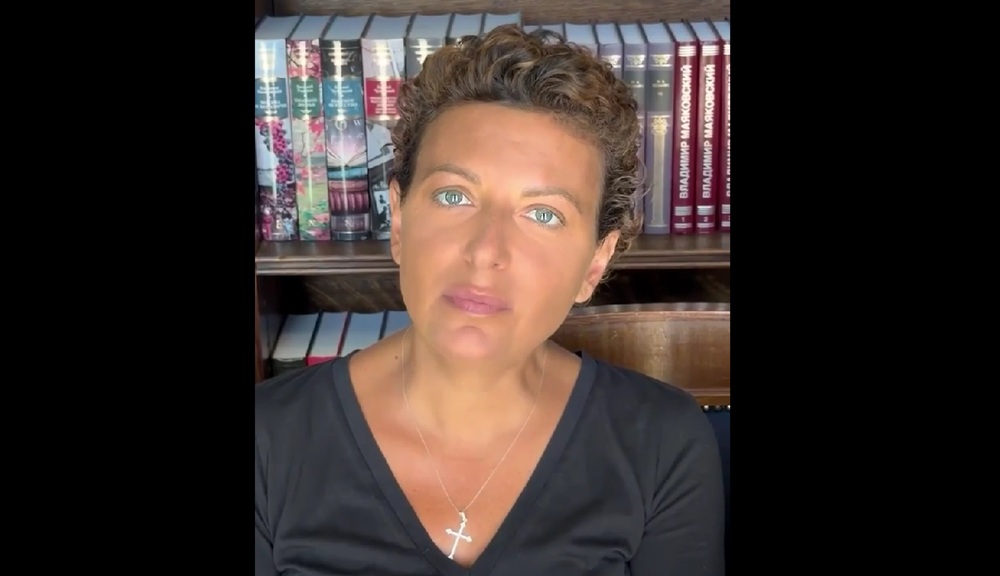 «Я стала обыкновенной больной старухой»: Маргарита Симоньян призналась, что после смерти мужа сникла под грузом болезни, превратившей ее в «накипь на чайнике»