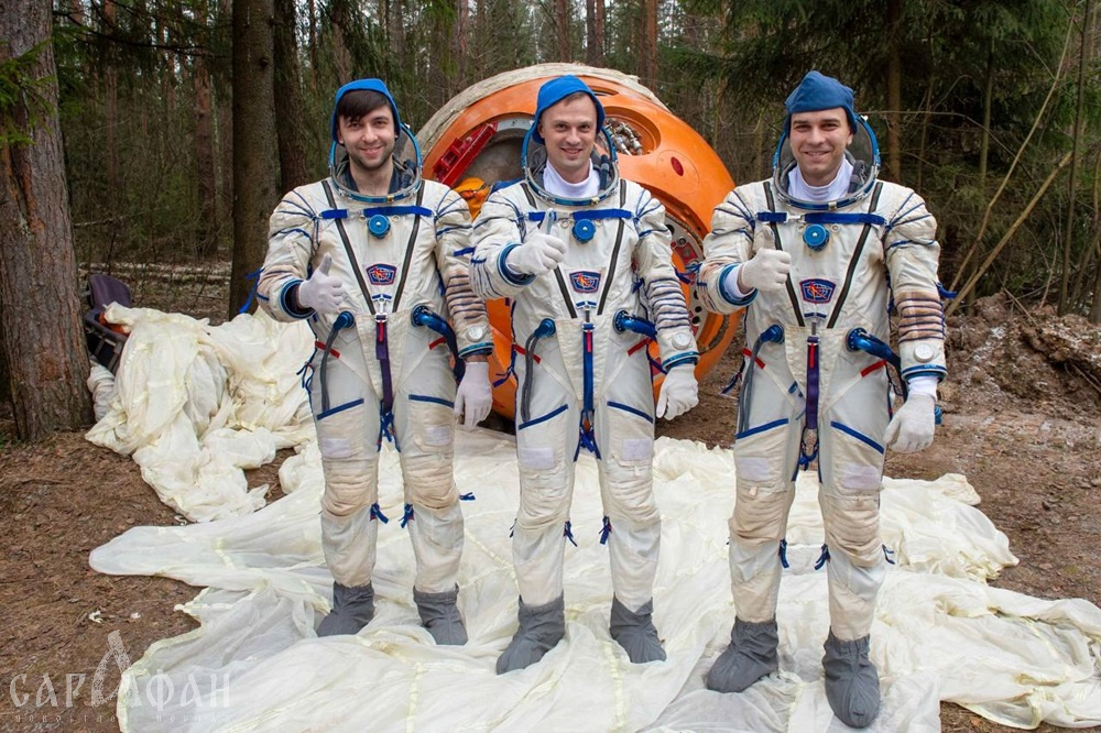 Мерзли в вигваме и тащили «раненого»: кубанские космонавты «высадились» на болоте