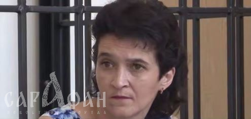 Без лишних глаз – жестокий «надзиратель», на камеру – ни слова: экс-воспитатель, истязавшая малышей в детсаду Краснодара, ответит в суде