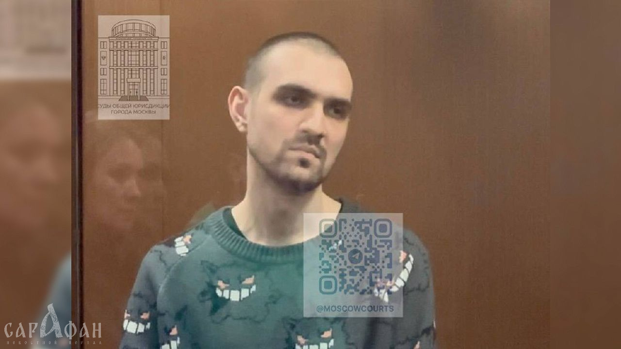 Комику из Ейска, предложившему матерям участников СВО подарить мясорубки, продлили арест