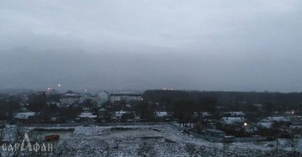 Эвакуационные пункты открылись в Новороссийске из-за ураганного ветра