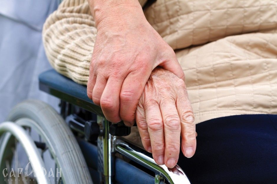В Калмыкии реализуются меры по развитию системы долговременного ухода за гражданами пожилого возраста и инвалидами