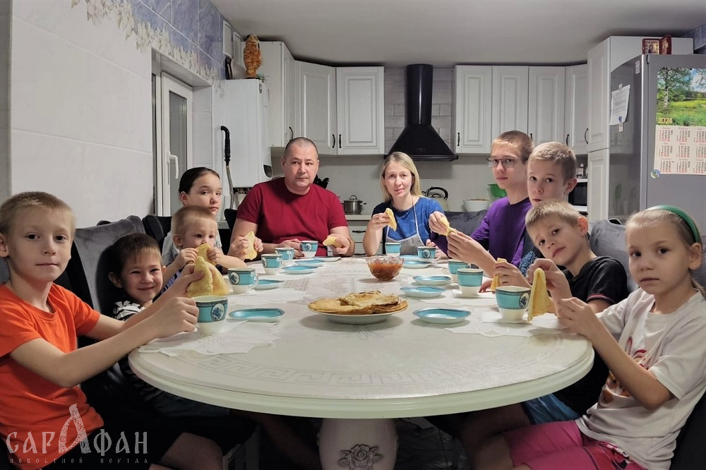 Многодетная семья, где воспитывается 8 детей, представит Кубань на всероссийском конкурсе