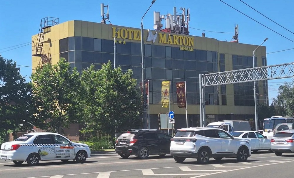 ВДНХ пошло войной на скандальный отель, связанный с экс-судьей Момотовым и краснодарским предпринимателем Марченко