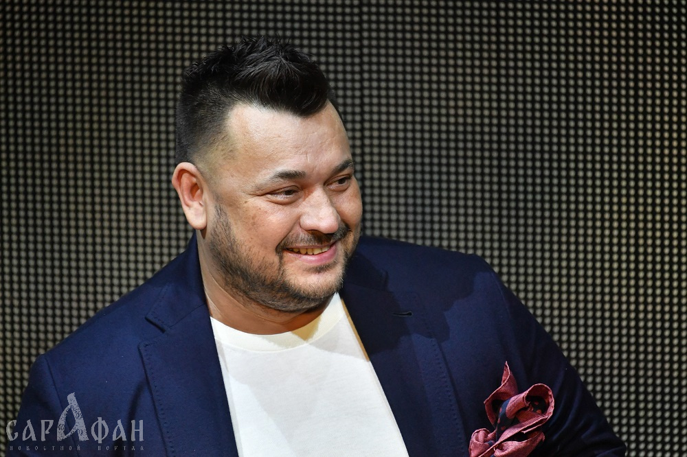 Сергей Жуков заставил бар «Руки вверх» сменить название