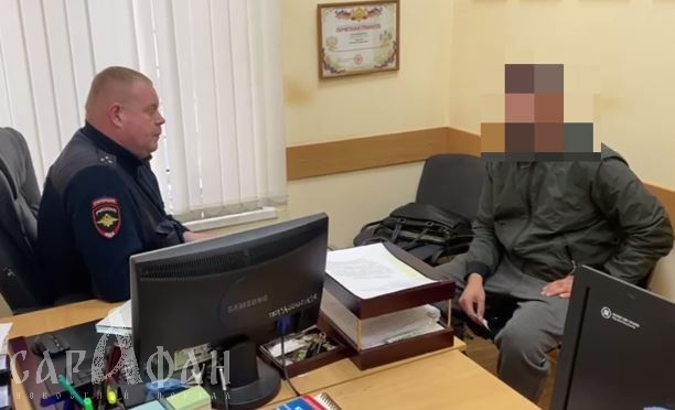 Водитель маршрутки объехал пробку по встречной полосе в Краснодаре