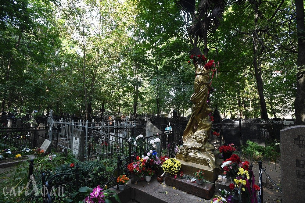 Певец Шура будет похоронен на центральной аллее Кузьминского кладбища