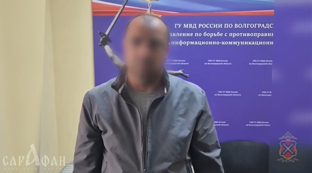 Мурлыкал по телефону о страстных ночах: многоголосый мужчина бесславно закончил карьеру в сфере древнейшей профессии