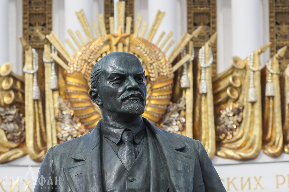 Сегодня в России вспоминают вождя мирового пролетариата В.И. Ленина