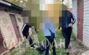 После извинений на коленях заставили терпеть адскую боль: хохочущая лицеистка натравила троих извергов на обидчика, ликуя от «хруста его височной кости»