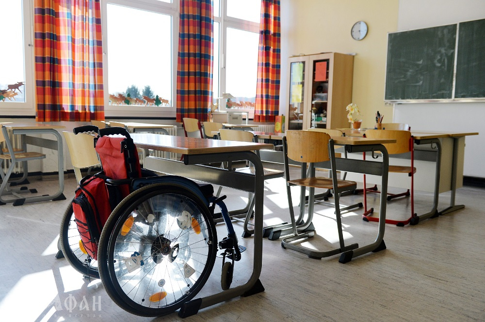 В Краснодаре на многодетных родителей завели уголовные дела из-за жестокого обращения с девочкой-инвалидом