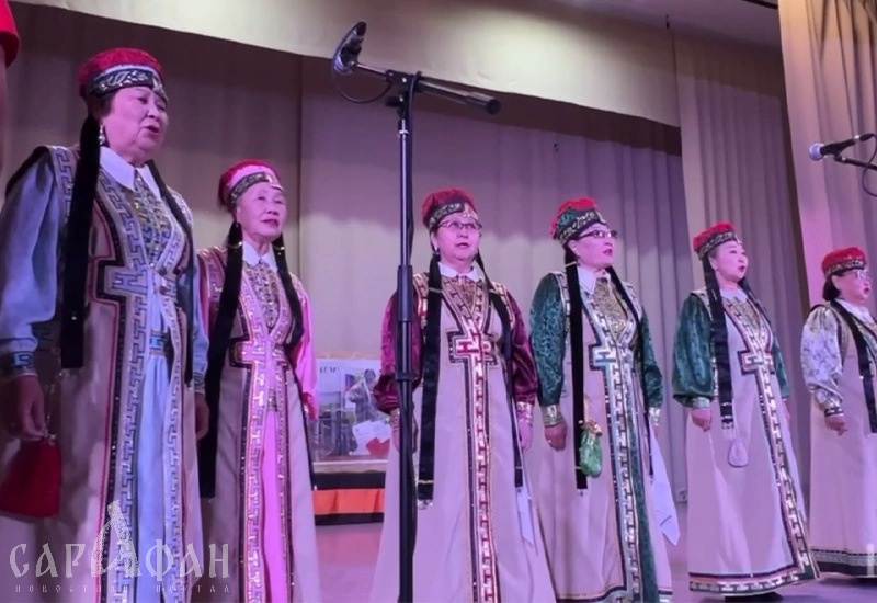 В Черноземельском районе Калмыкии прошел благотворительный концерт, посвященный участникам СВО  