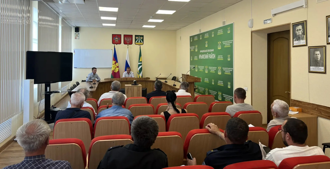 Оштрафованный за срывы сроков строительства соцобъектов врио главы Крымского района ушел в отставку по собственной воле