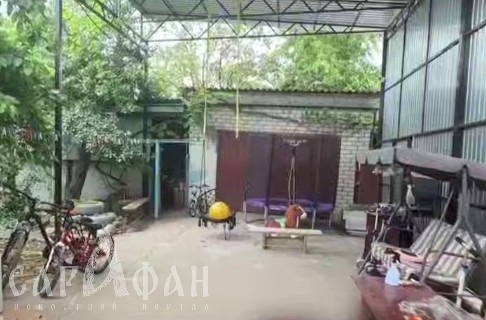 «Маму убивают»: одержимый бесами и «тенью бабки» предприниматель с руками по локоть в крови грузил изрезанную жену и дочерей в машину, когда подоспела помощь  
