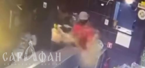 Истошные крики и плавящаяся кожа: неустойчивый коллега искупал девушку в литрах кипящего масла