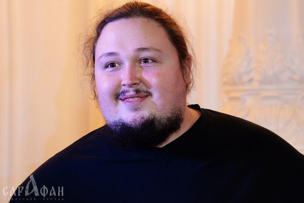 Весивший почти 300 килограммов сын Никаса Сафронова сбросил половину веса