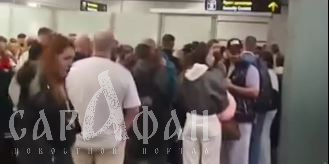 «За границей нас не ждут, по ходу»: пассажиры рейса «Сочи – Пхукет» заперты в таможенной зоне без доступа к гостиницам и воде