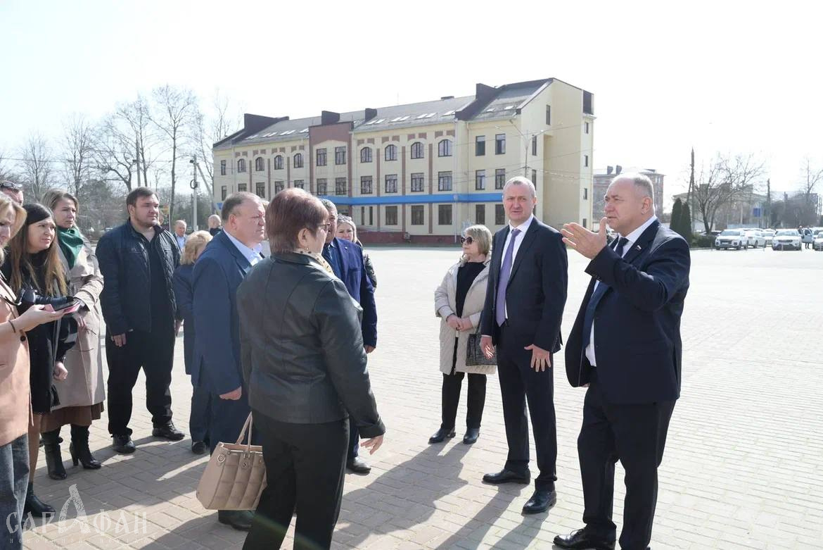 В Славянском районе благоустроят улицу Красную, реконструировав парк и Аллею памяти