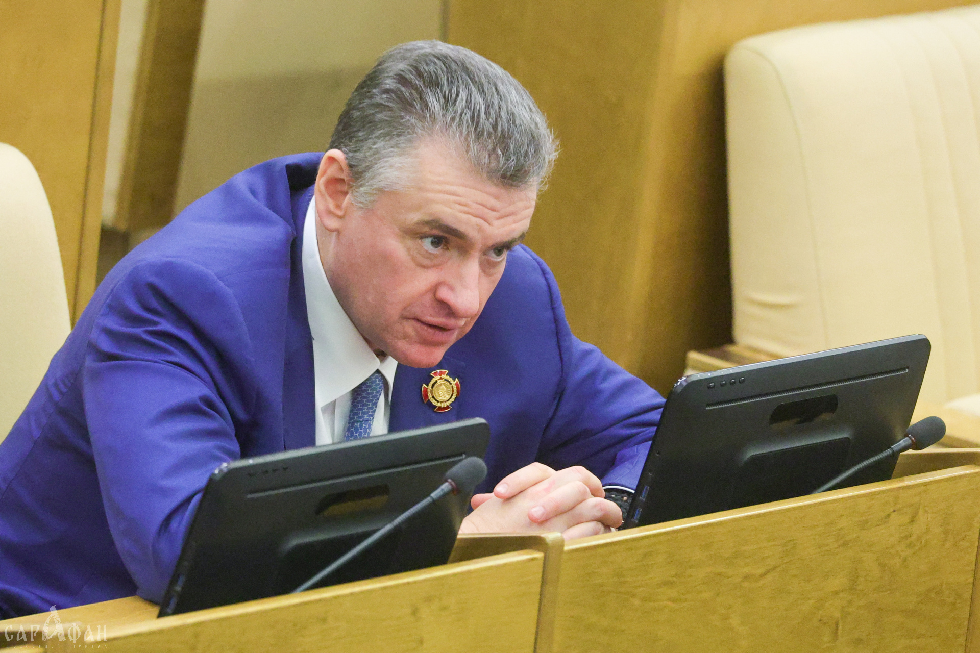 «ЖКХ трещит по швам»: лидер ЛДПР Леонид Слуцкий назвал коммунальные аварии «разгильдяйством и бардаком»