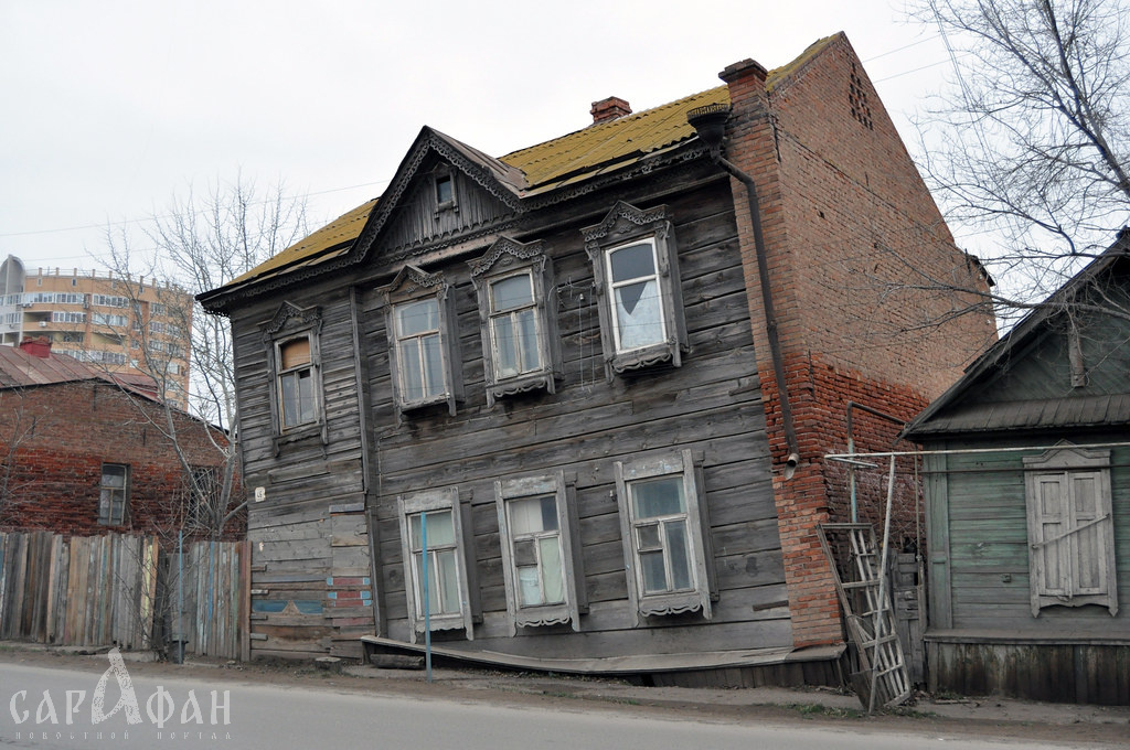 В Астрахани скорректируют противопожарные меры в старом жилом фонде