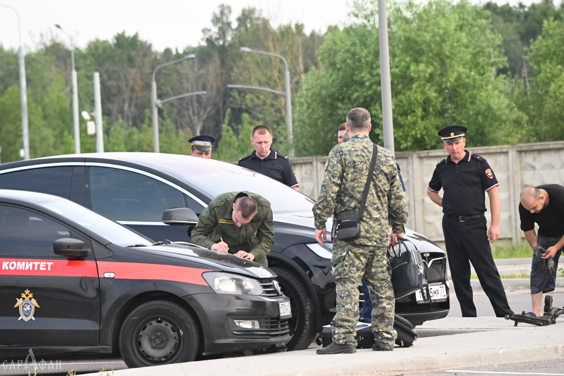 Собирались убивать по списку: трое нелюдимых подростков собирали оружие, учились совершать теракты и скрывать следы, но были пойманы за руку следователями