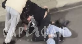 «Брось нож!»: девочки беспомощно кружили вокруг озверевших подростков, впечатавших в асфальт жертв ночной драки в Анапе
