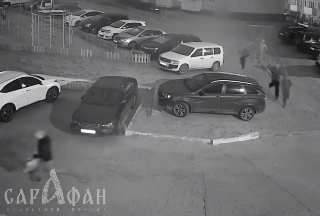 Хотели курить и сотворили зверство: бесноватые подростки метали кирпичи в мужчину, позаботившегося об их здоровье