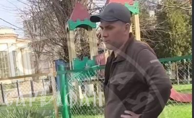 Снимал штаны и приставал к маленьким девочкам: в краснодарском парке задержали извращенца