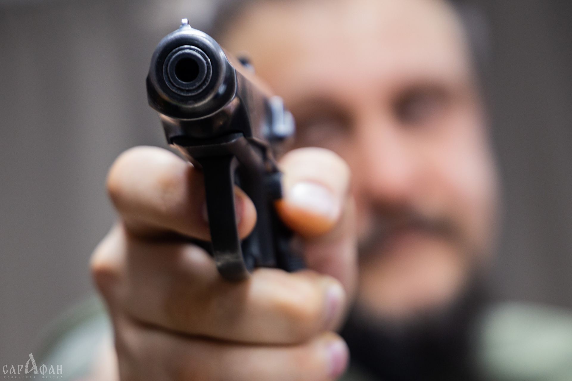 В утренней стрельбе в магазине Краснодара мужчина получил ранение в ногу