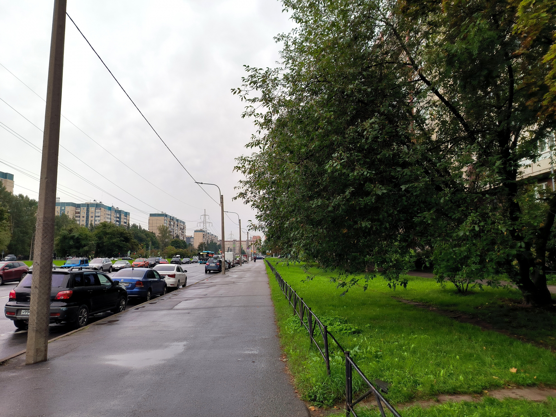 В кубанской станице устраняют последствия удара беспилотников, перекрыта дорога