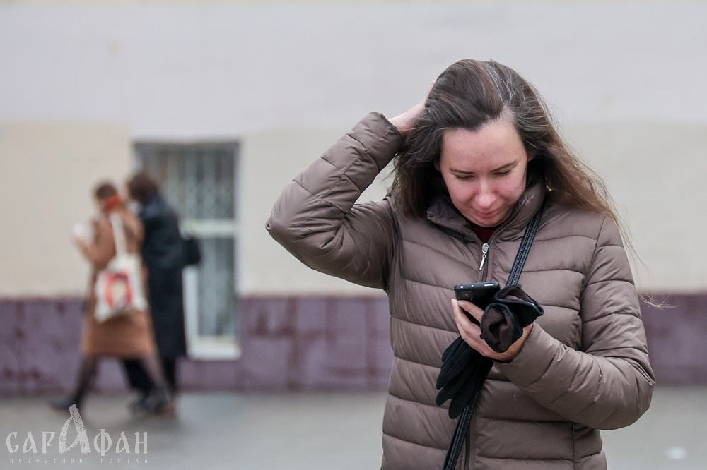 Мошенники семь тысяч раз пытались обмануть мать двоих детей из Краснодара