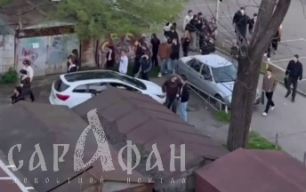Ошиваются в гаражах и кидаются на прохожих: жители Краснодара рвут на себя волосы от трепета перед толпой подростков, для которых не писан закон