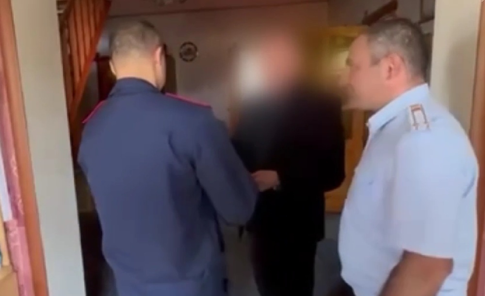 На Кубани экс-глава района помогал родне с контрактами без конкурса и по завышенным ценам